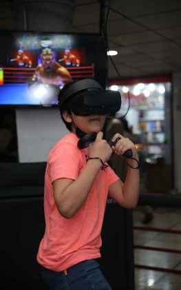 vrhere room scale kid in action